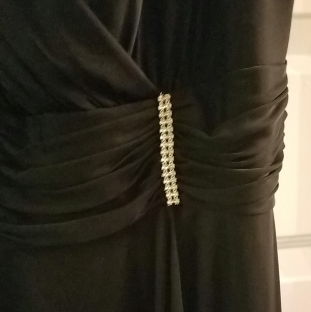 Evening dress - Picture 5 of 7